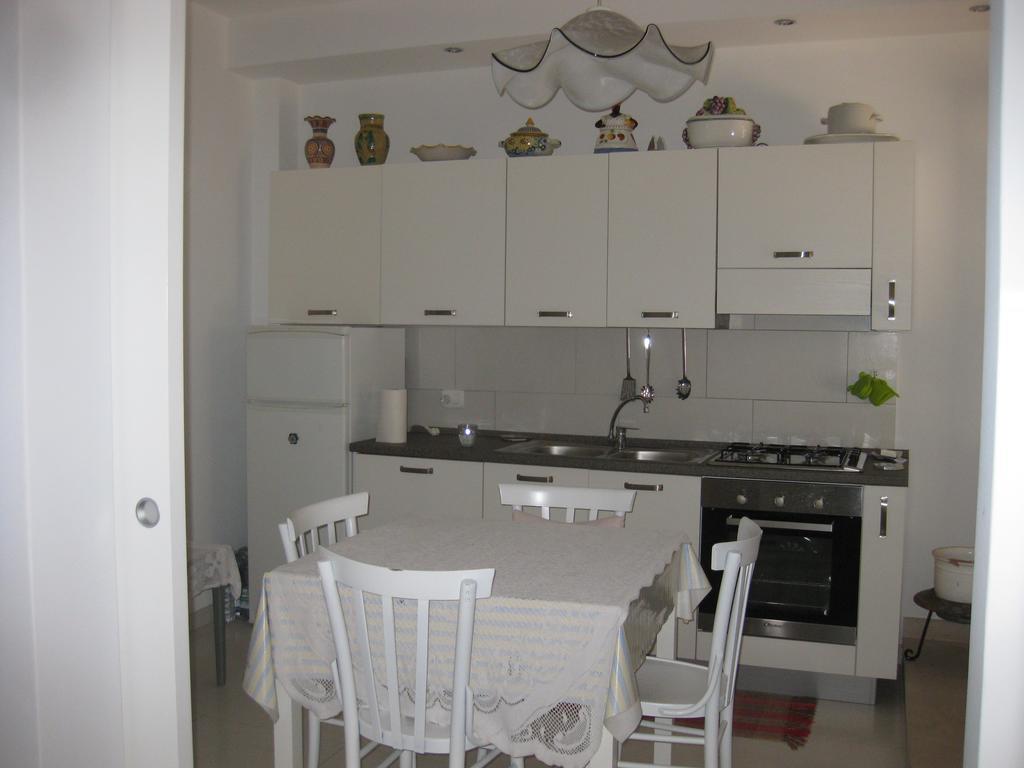 Casa Vacanze Le Rose Marina di Ragusa Rum bild