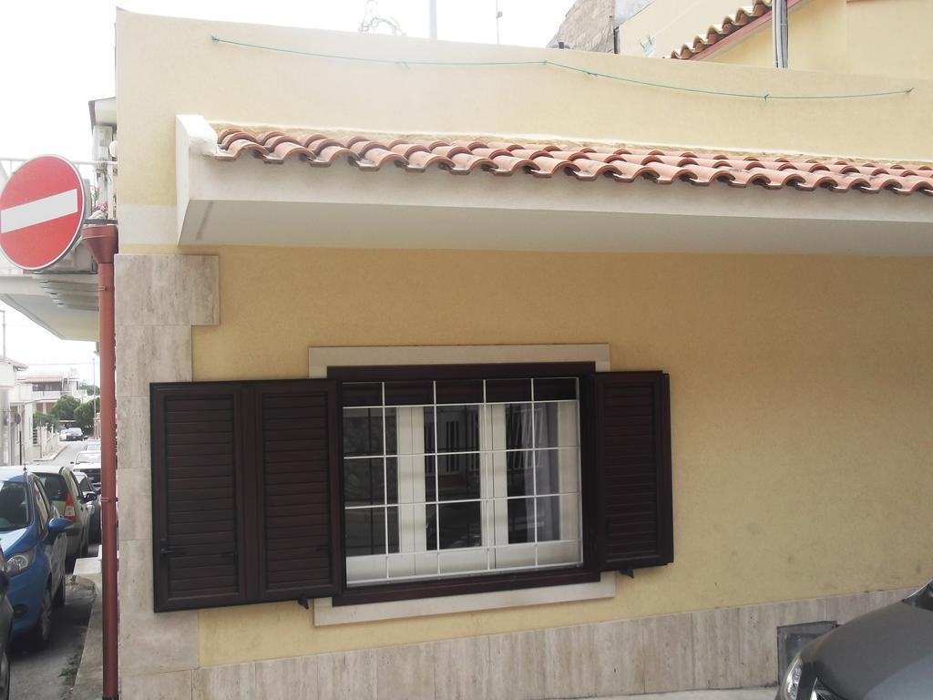 Casa Vacanze Le Rose Marina di Ragusa Exteriör bild