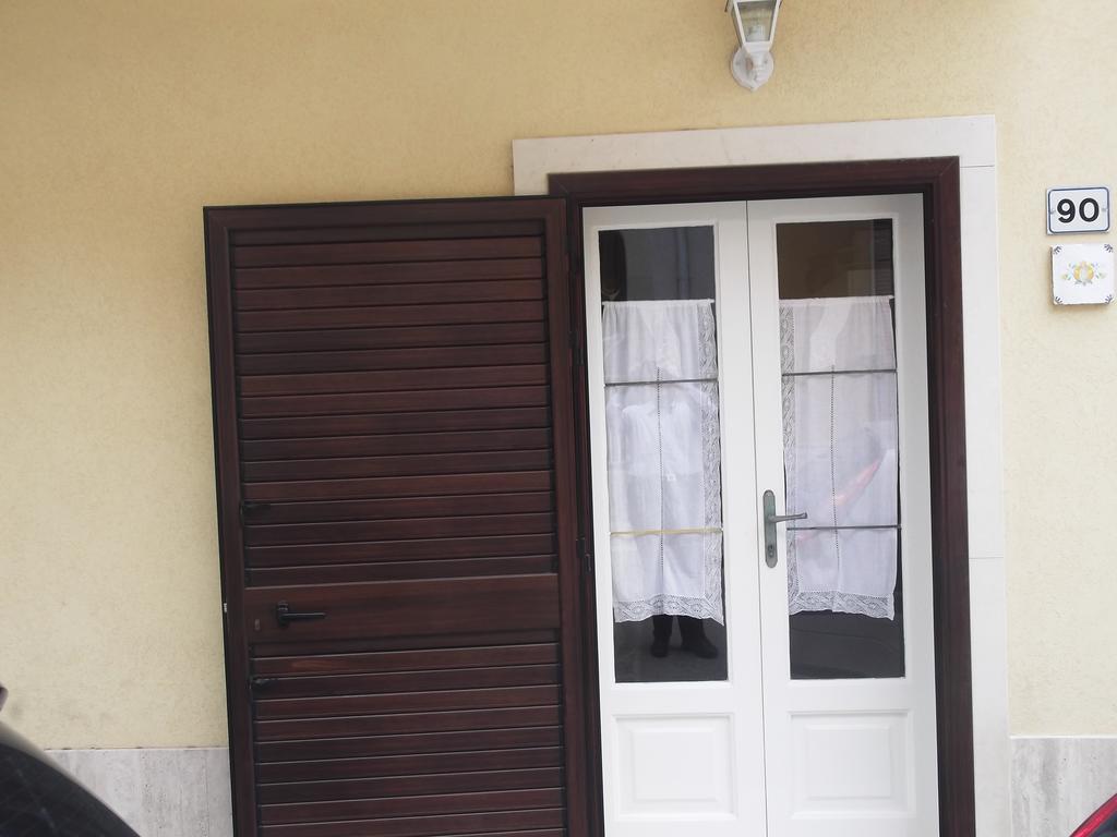 Casa Vacanze Le Rose Marina di Ragusa Exteriör bild